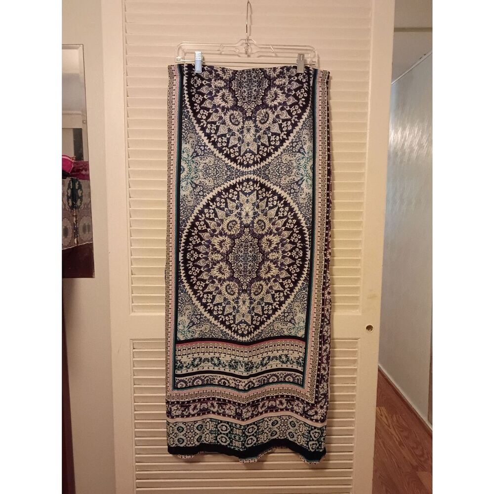 Express Blue and White Medallion Maxi Skirt - Picture 2 of 7